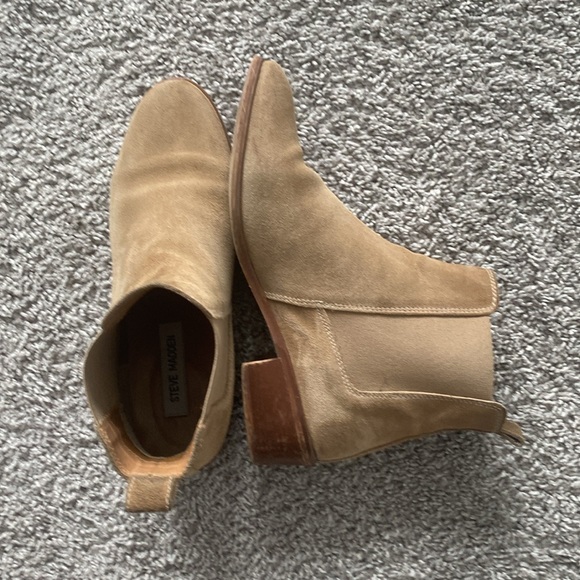 Steve Madden suede booties in great condition - Picture 4 of 7